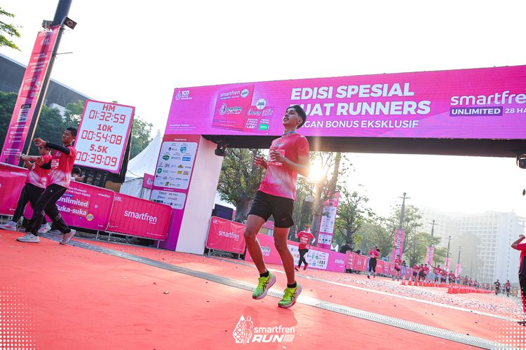 Race photo from Smartfren Run 2025 