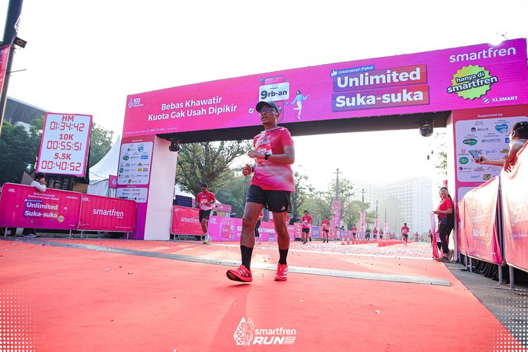 Race photo from Smartfren Run 2025 