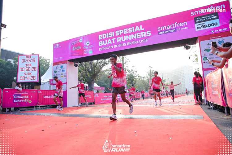 Race photo from Smartfren Run 2025 