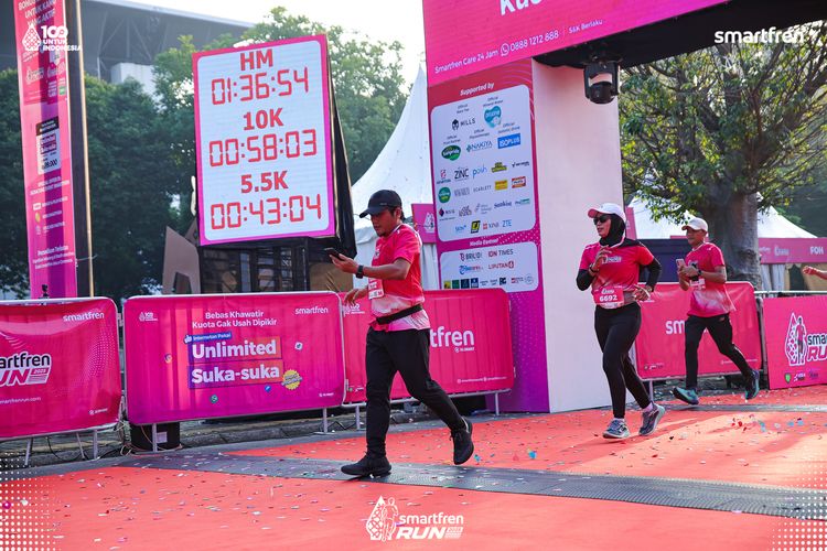 Race photo from Smartfren Run 2025 