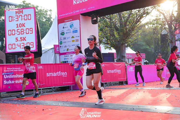 Race photo from Smartfren Run 2025 