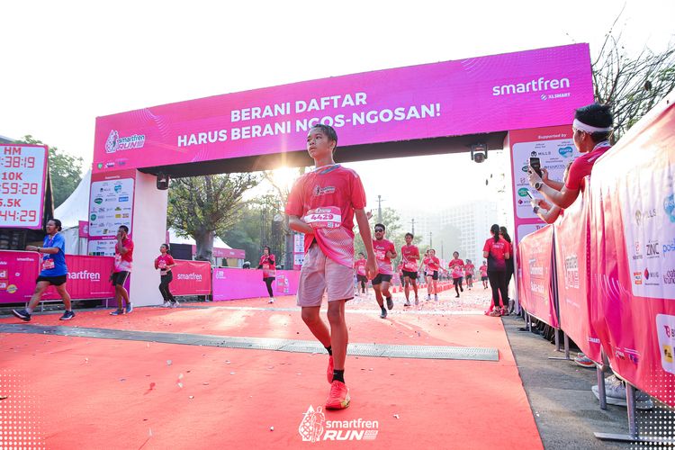Race photo from Smartfren Run 2025 