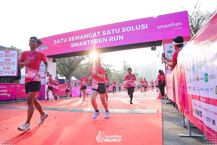 Race photo from Smartfren Run 2025 