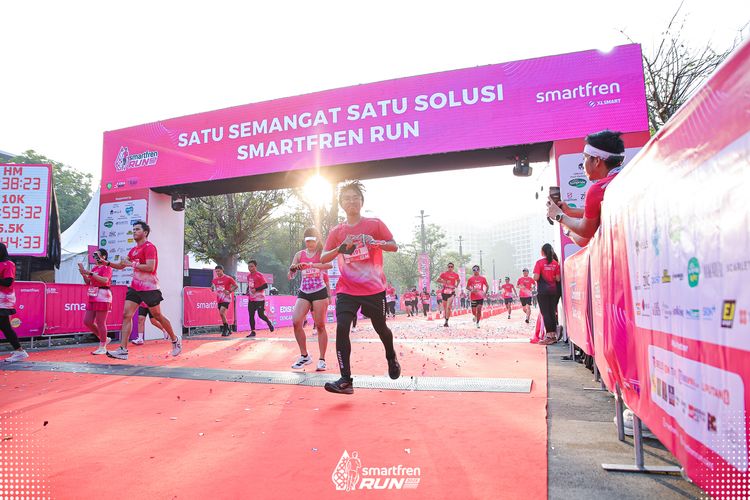 Race photo from Smartfren Run 2025 