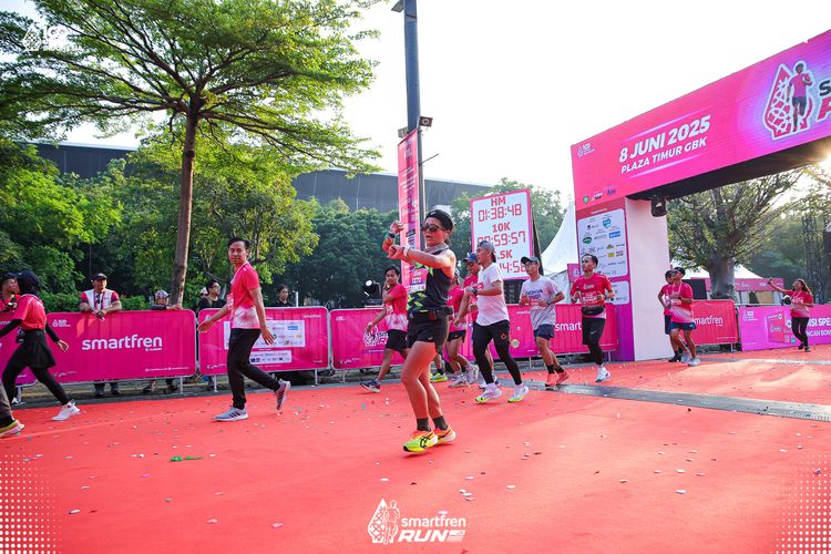 Race photo from Smartfren Run 2025 