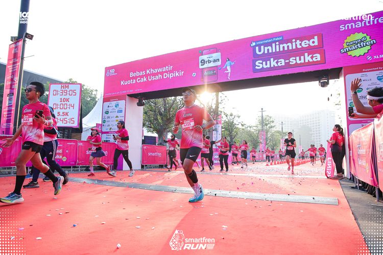 Race photo from Smartfren Run 2025 