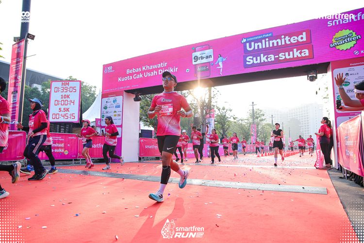 Race photo from Smartfren Run 2025 