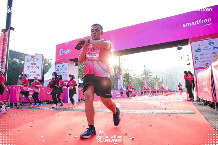 Race photo from Smartfren Run 2025 