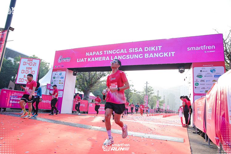 Race photo from Smartfren Run 2025 