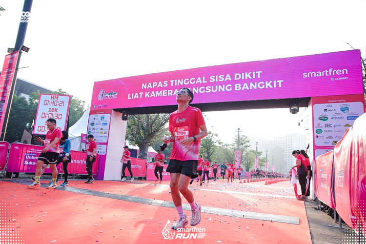 Race photo from Smartfren Run 2025 