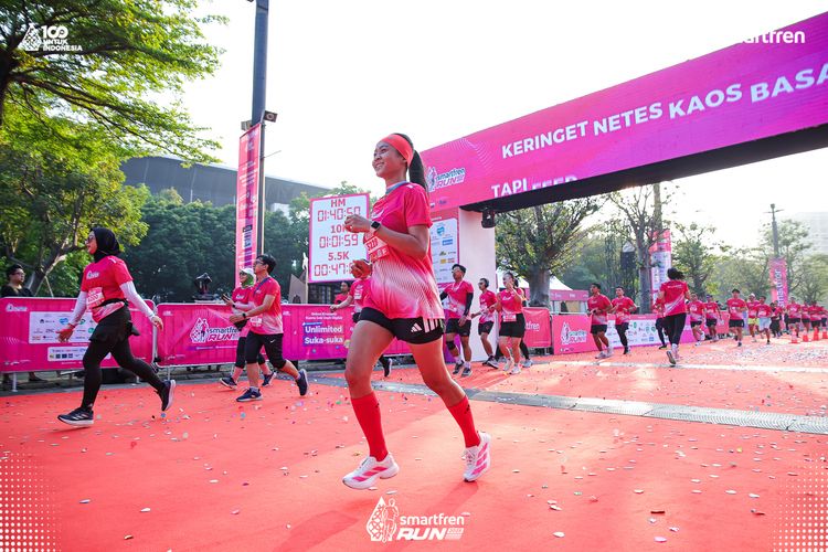 Race photo from Smartfren Run 2025 