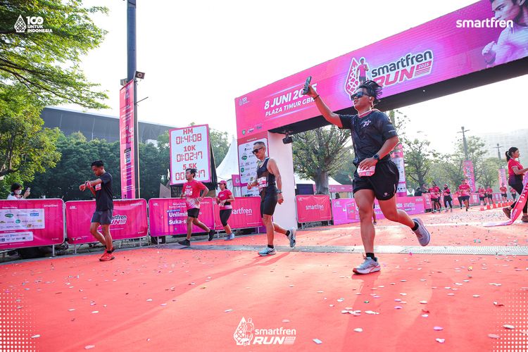 Race photo from Smartfren Run 2025 