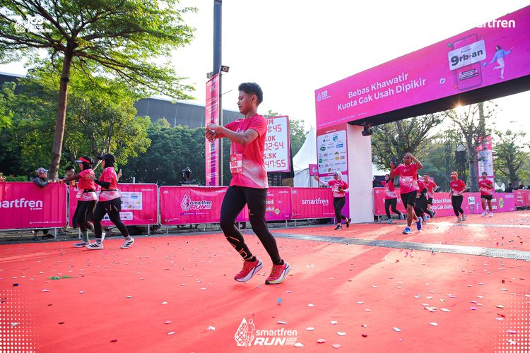 Race photo from Smartfren Run 2025 