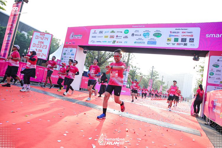 Race photo from Smartfren Run 2025 