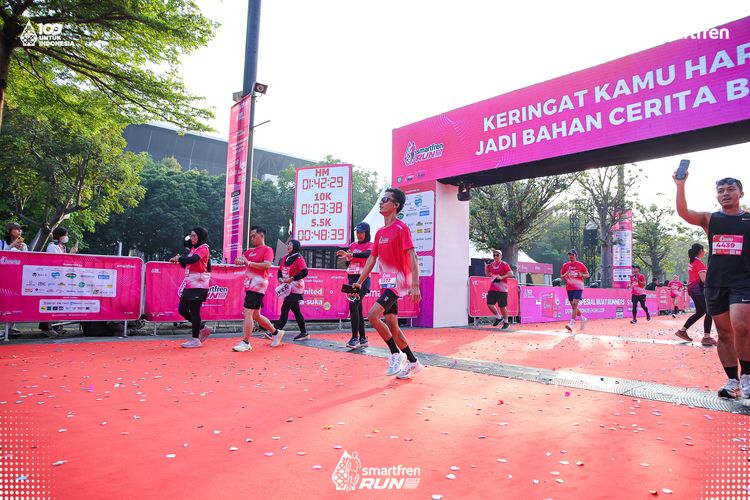 Race photo from Smartfren Run 2025 