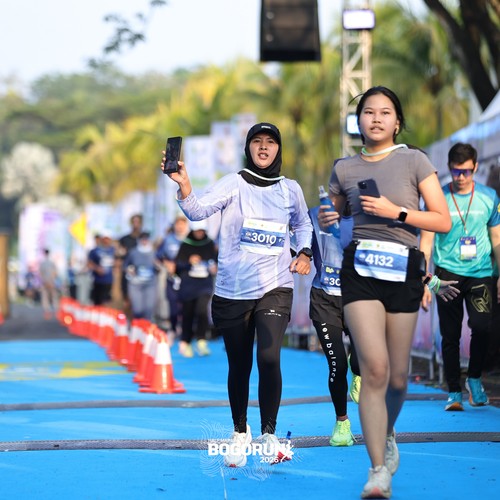 Race photo from BOGORUN 2026
