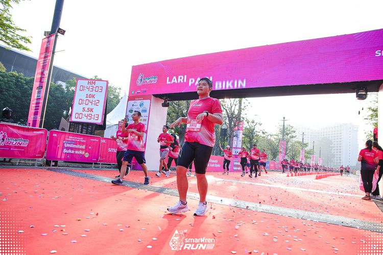 Race photo from Smartfren Run 2025 