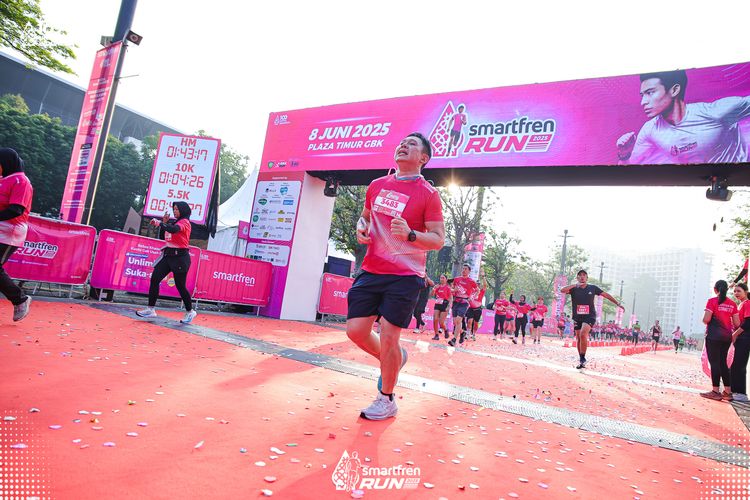 Race photo from Smartfren Run 2025 