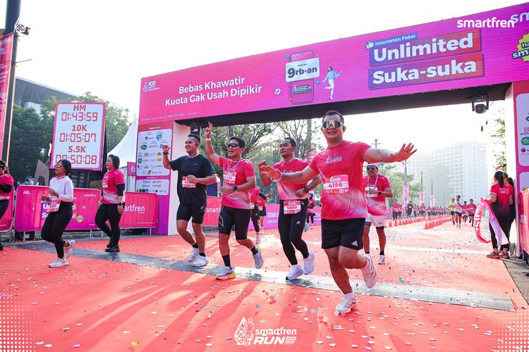 Race photo from Smartfren Run 2025 