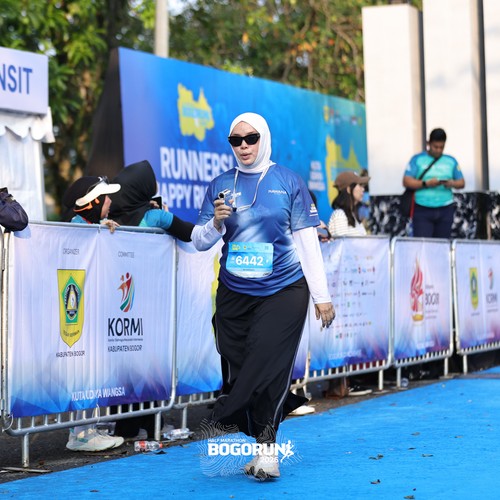 Race photo from BOGORUN 2026