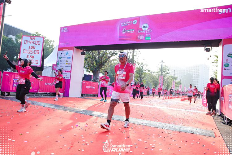 Race photo from Smartfren Run 2025 