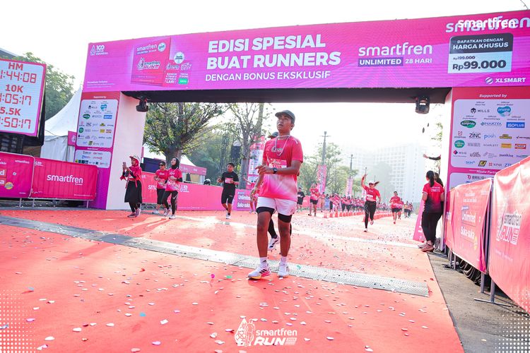 Race photo from Smartfren Run 2025 