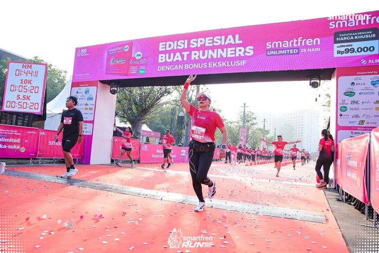 Race photo from Smartfren Run 2025 