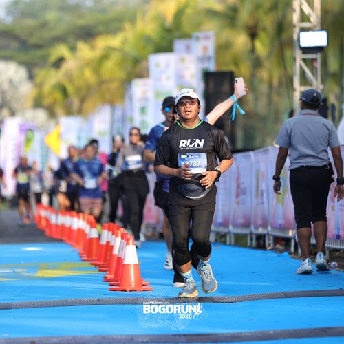 Race photo from BOGORUN 2026