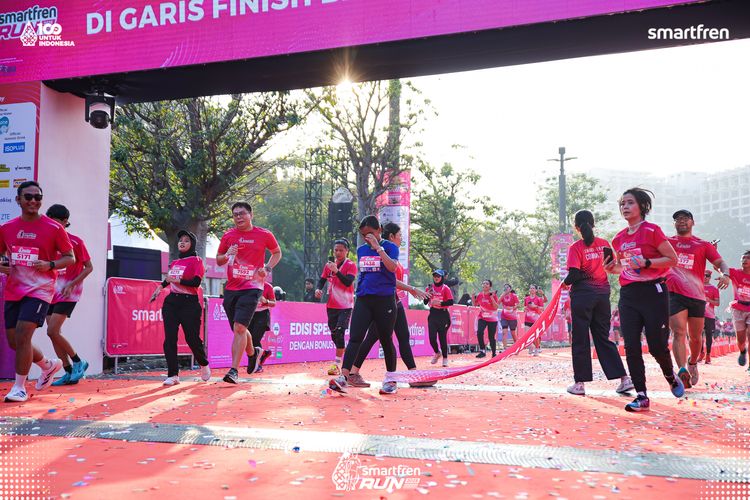 Race photo from Smartfren Run 2025 
