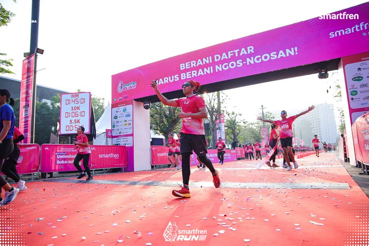 Race photo from Smartfren Run 2025 