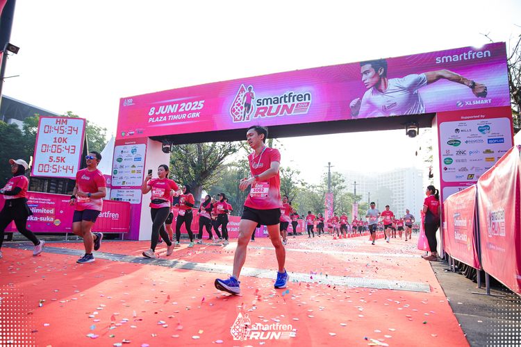 Race photo from Smartfren Run 2025 