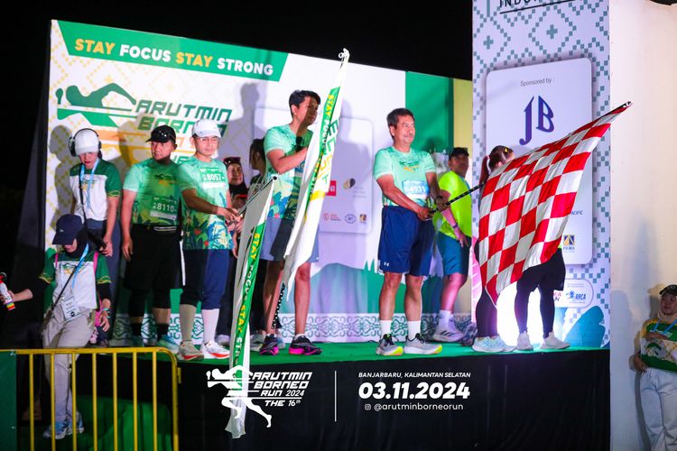 Race photo from Arutmin Borneo Run 2024