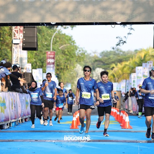 Race photo from BOGORUN 2026