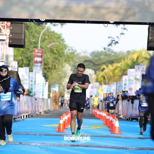 Race photo from BOGORUN 2026