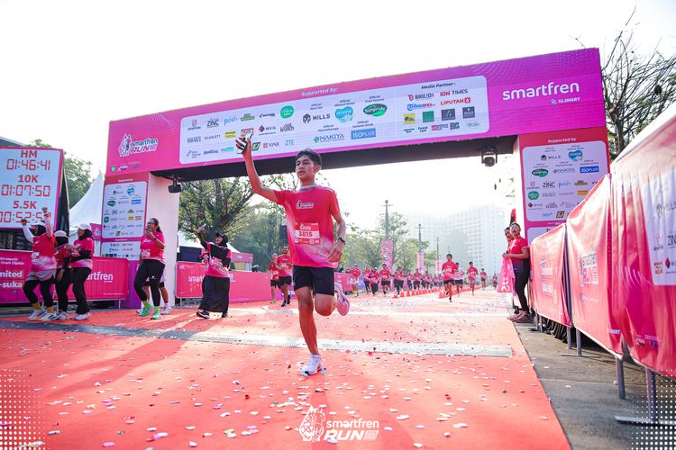 Race photo from Smartfren Run 2025 