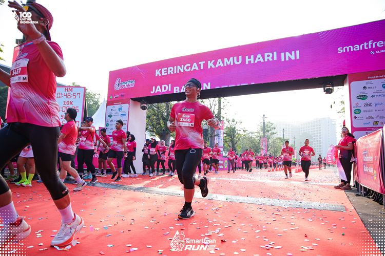 Race photo from Smartfren Run 2025 