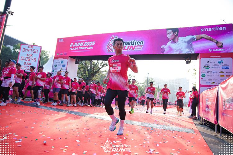 Race photo from Smartfren Run 2025 