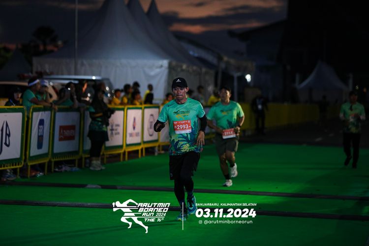 Race photo from Arutmin Borneo Run 2024