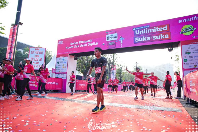 Race photo from Smartfren Run 2025 