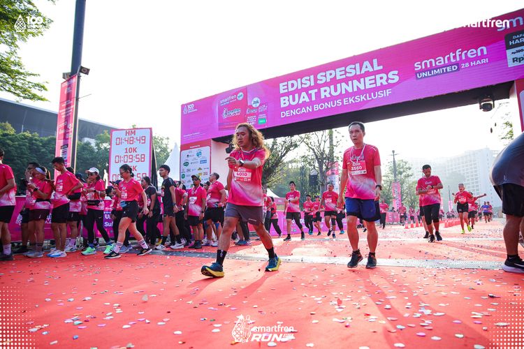 Race photo from Smartfren Run 2025 