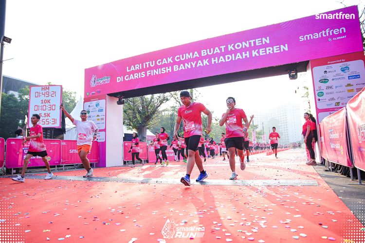 Race photo from Smartfren Run 2025 