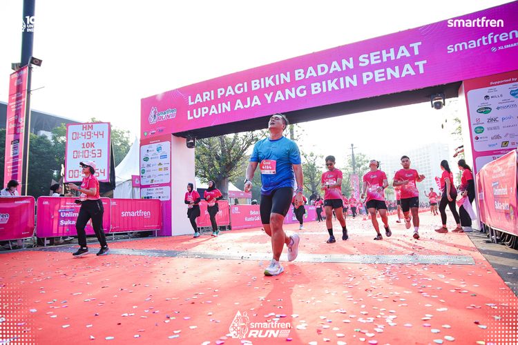 Race photo from Smartfren Run 2025 
