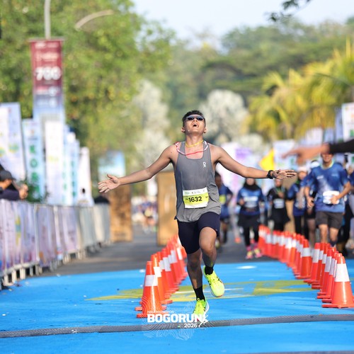 Race photo from BOGORUN 2026