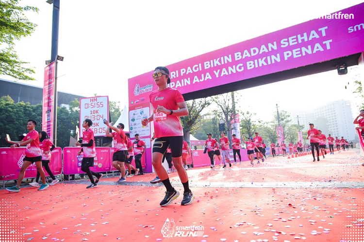 Race photo from Smartfren Run 2025 