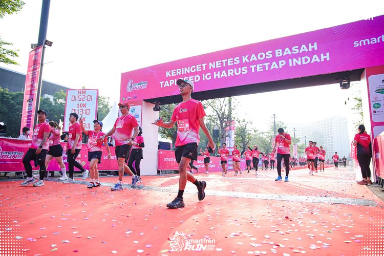 Race photo from Smartfren Run 2025 