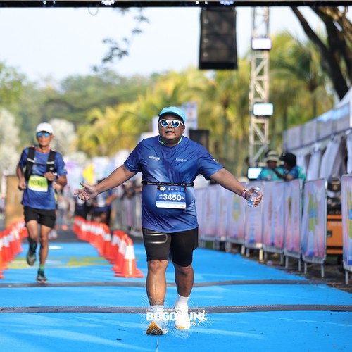 Race photo from BOGORUN 2026
