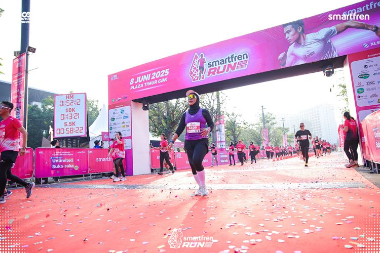 Race photo from Smartfren Run 2025 