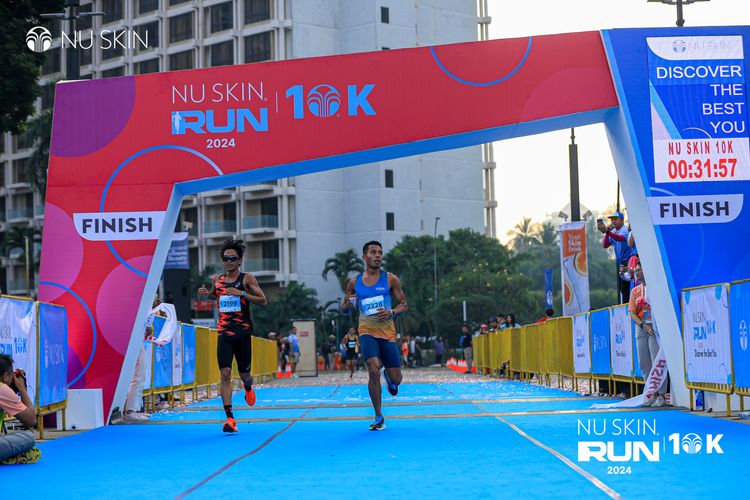 Race photo from Nu Skin Run 10K