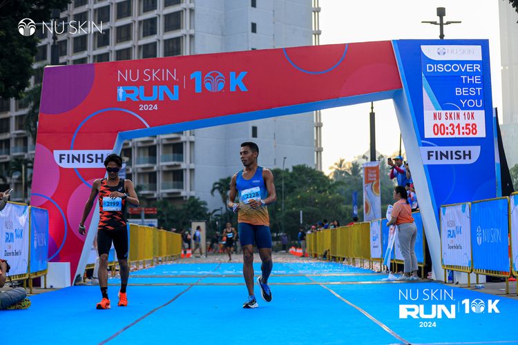 Race photo from Nu Skin Run 10K