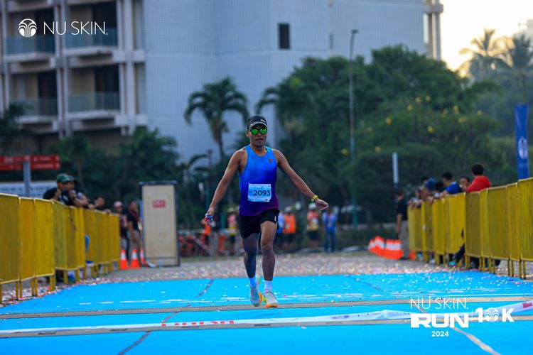 Race photo from Nu Skin Run 10K